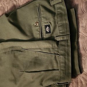 Dockers dress pants 33 x 32